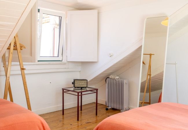 Terraced House in São Martinho do Porto - Charming beach house Terraced House in São Martinho do Porto - Charming beach house