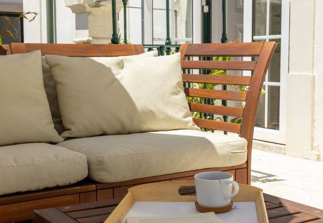 Terraced House in São Martinho do Porto - Charming beach house Terraced House in São Martinho do Porto - Charming beach house