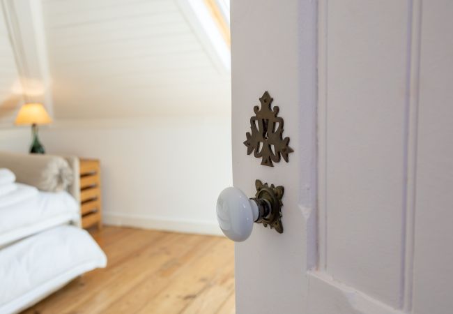 Terraced House in São Martinho do Porto - Charming beach house Terraced House in São Martinho do Porto - Charming beach house