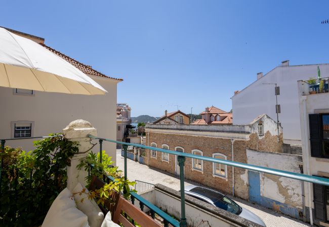 Terraced House in São Martinho do Porto - Charming beach house Terraced House in São Martinho do Porto - Charming beach house