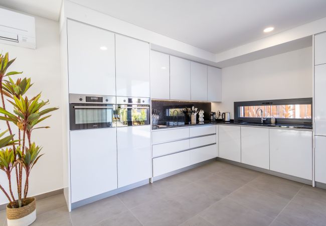 Villa in São Martinho do Porto - Villa Olivia  Villa in São Martinho do Porto - Villa Olivia